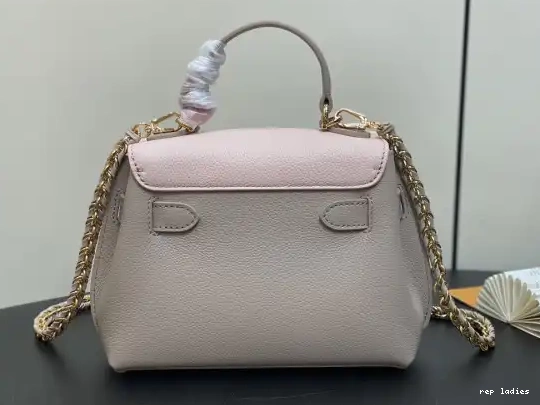 Cheap Lockme Ever-23*17*10CM VUITTON LOUIS 0704